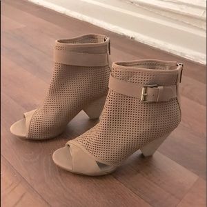 Never worn!!! Suede open toe booties